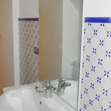 Mezzanino Con Patio E Archi A Vela 公寓