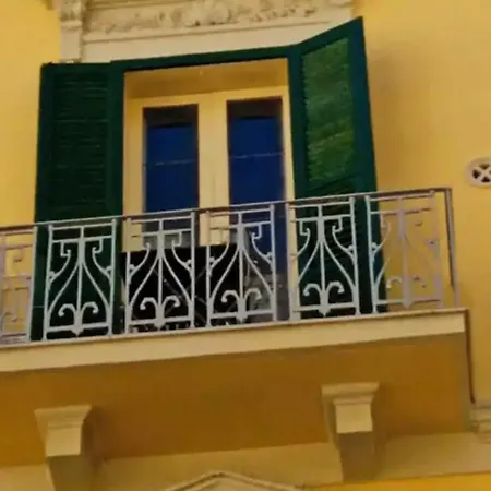 Mezzanino Con Patio E Archi A Vela 公寓 巴里